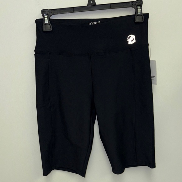 Josie Pants - Josie High-Rise Black Bike Shorts with Side Pocket